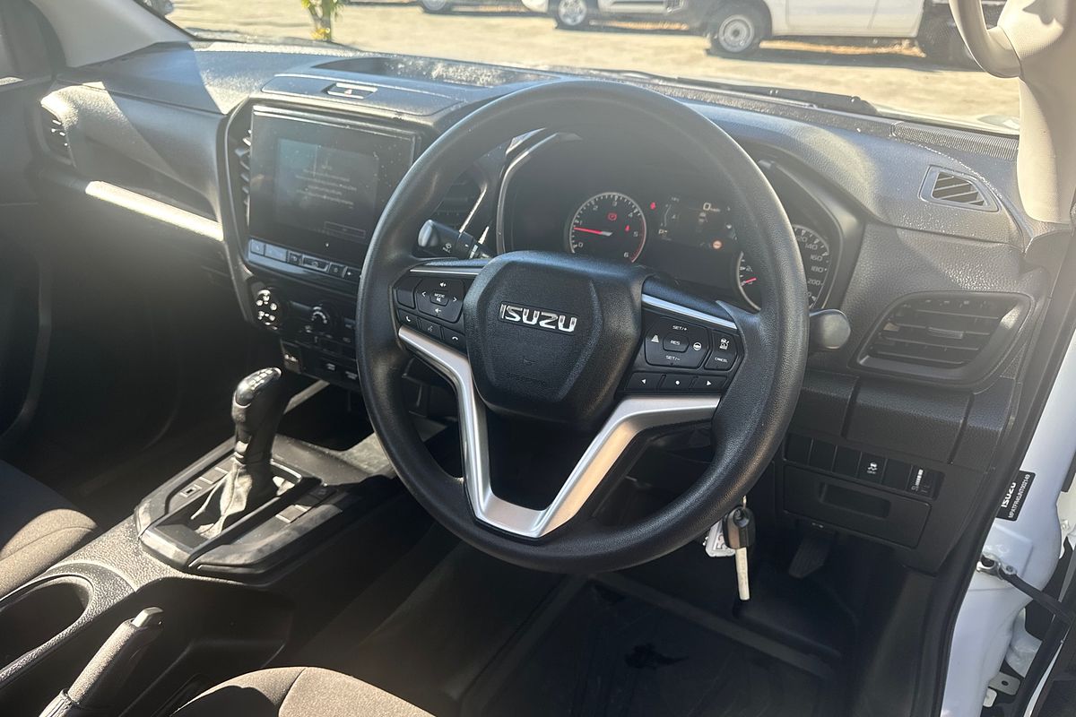 2022 Isuzu D-MAX SX High Ride  Rear Wheel Drive