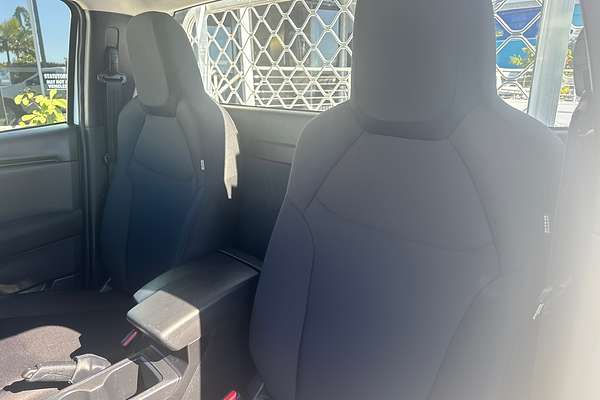 2022 Isuzu D-MAX SX High Ride  Rear Wheel Drive