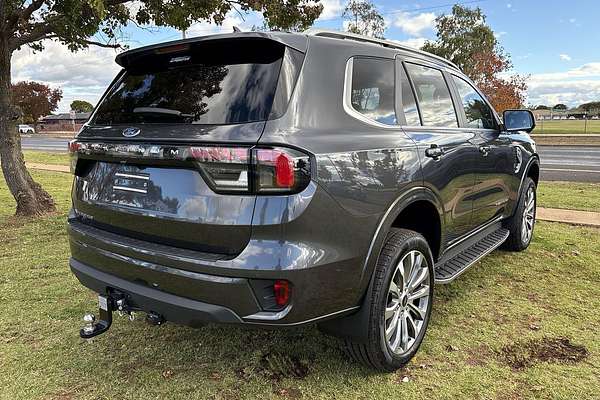 2025 Ford Everest Platinum 3.0L
