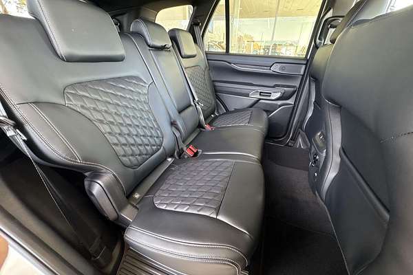 2025 Ford Everest Platinum 3.0L