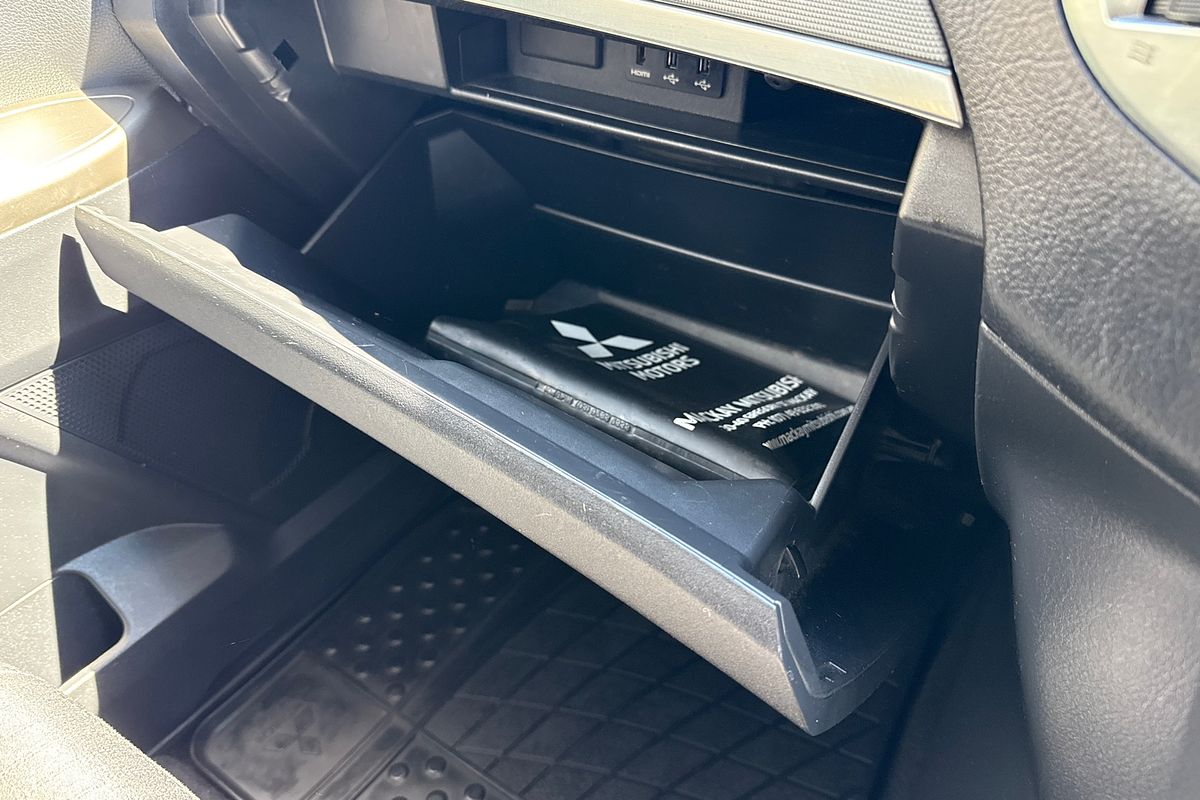 2019 Mitsubishi Pajero GLX NX