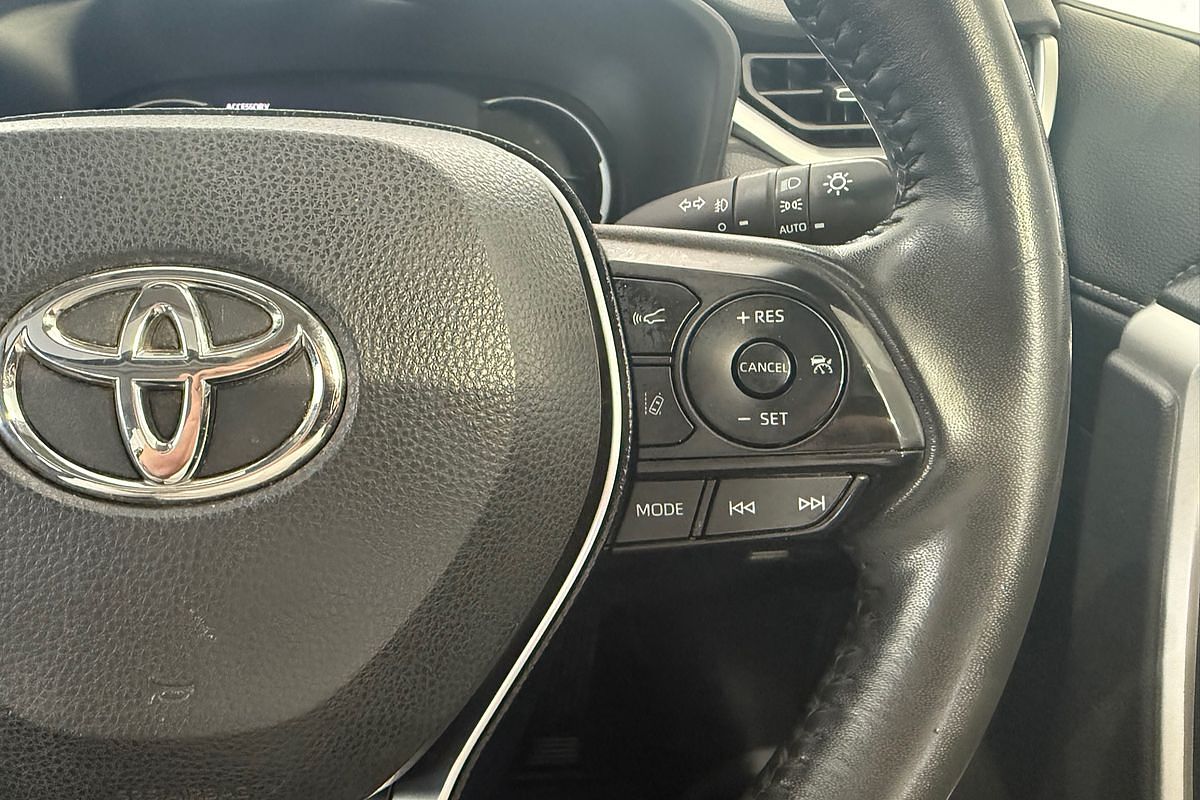 2020 Toyota RAV4 Cruiser AXAH54R