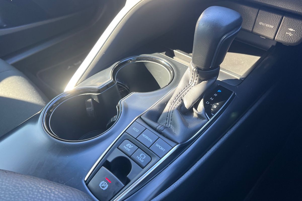 2021 Toyota Camry Ascent Sport AXVH70R