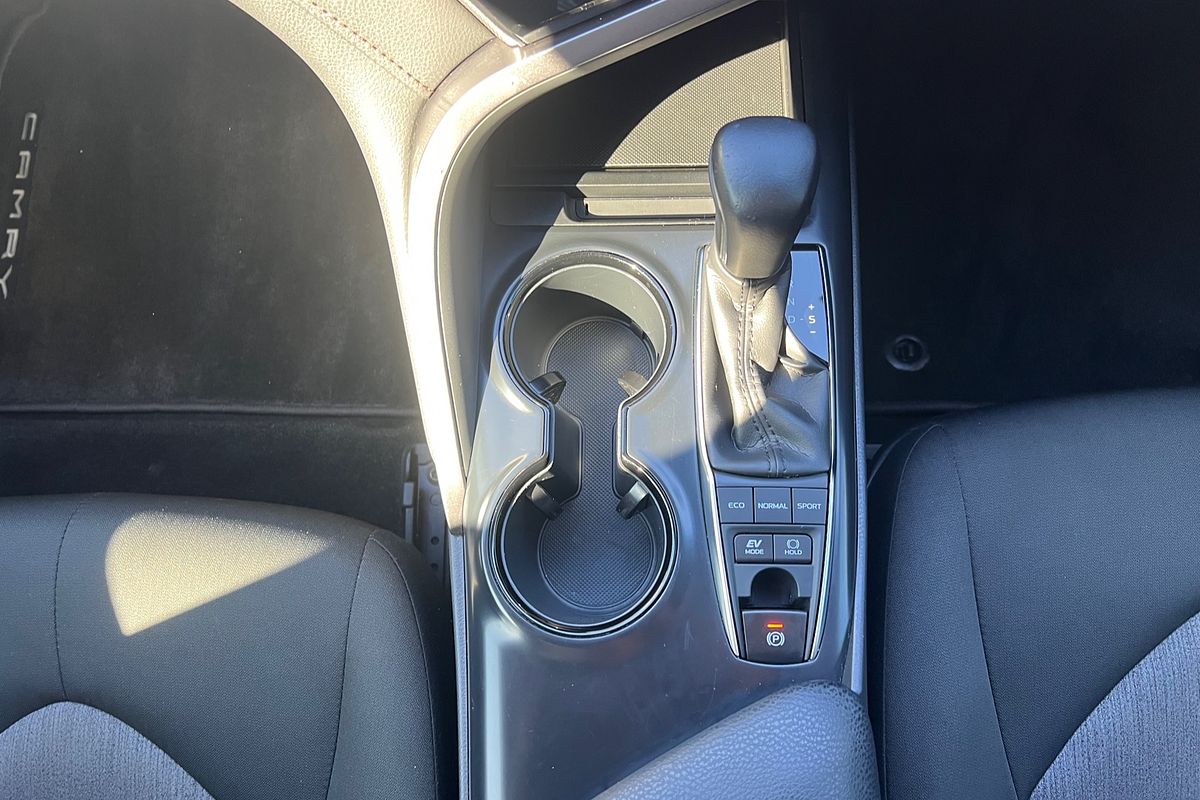 2021 Toyota Camry Ascent Sport AXVH70R