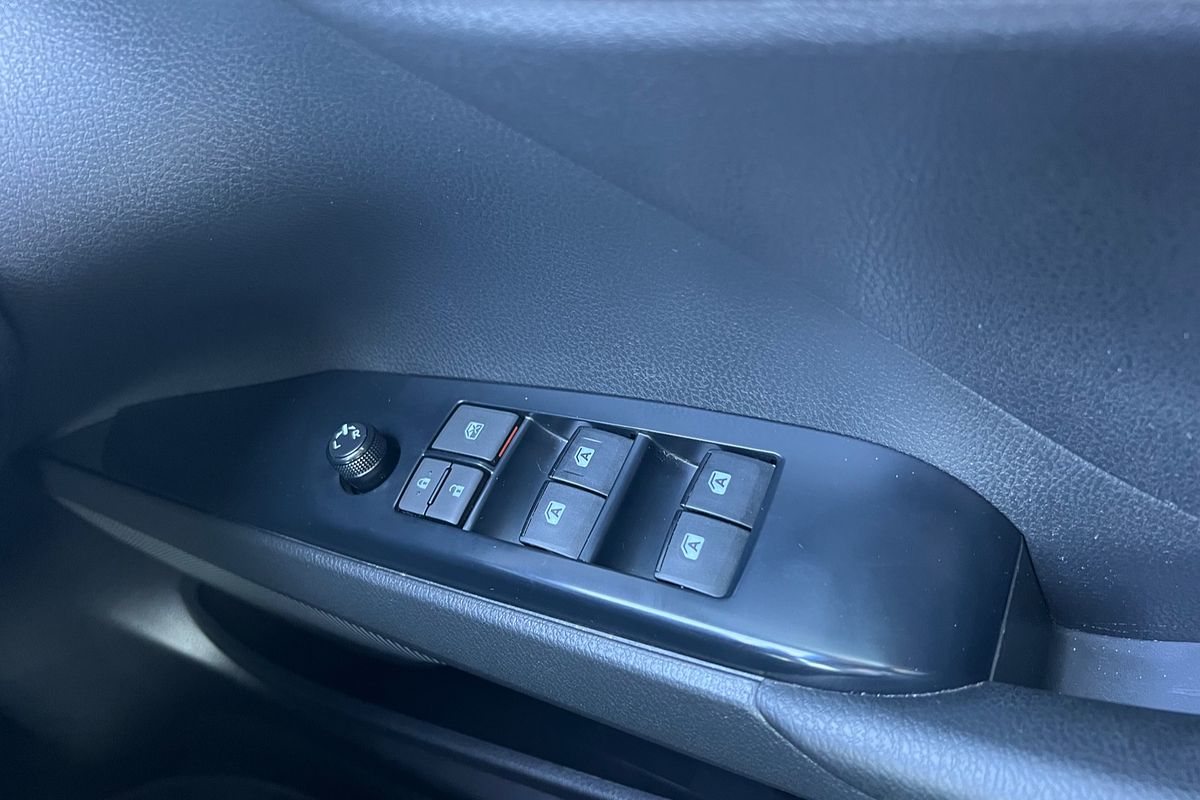 2021 Toyota Camry Ascent Sport AXVH70R