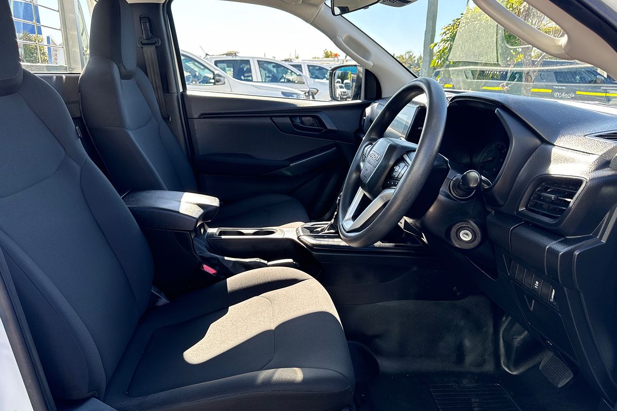 2022 Isuzu D-MAX SX High Ride  Rear Wheel Drive
