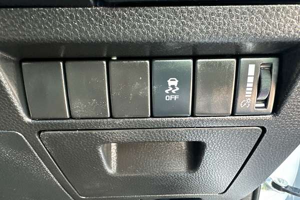 2022 Isuzu D-MAX SX High Ride  Rear Wheel Drive