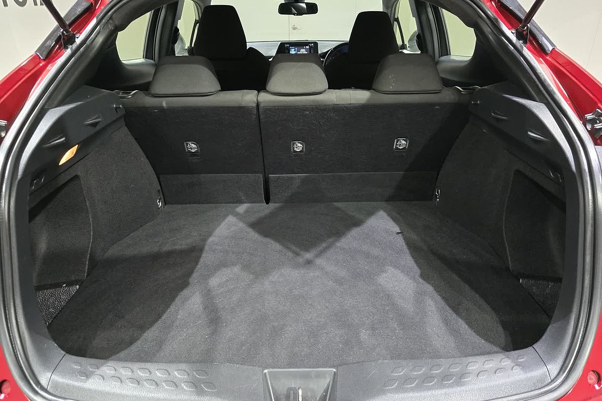 2018 Toyota C-HR C-HR Standard 2WD 1.2L Petrol Auto CVT Wagon NGX10R