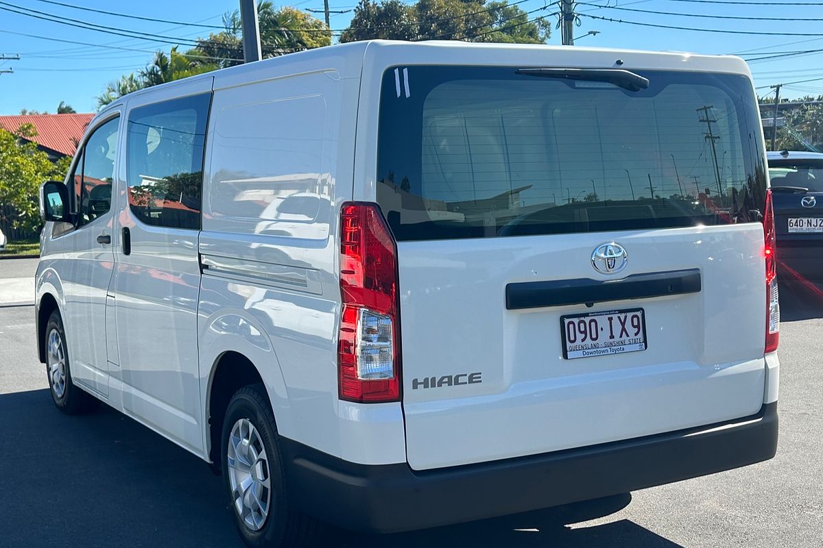 2023 Toyota Hiace GDH300R