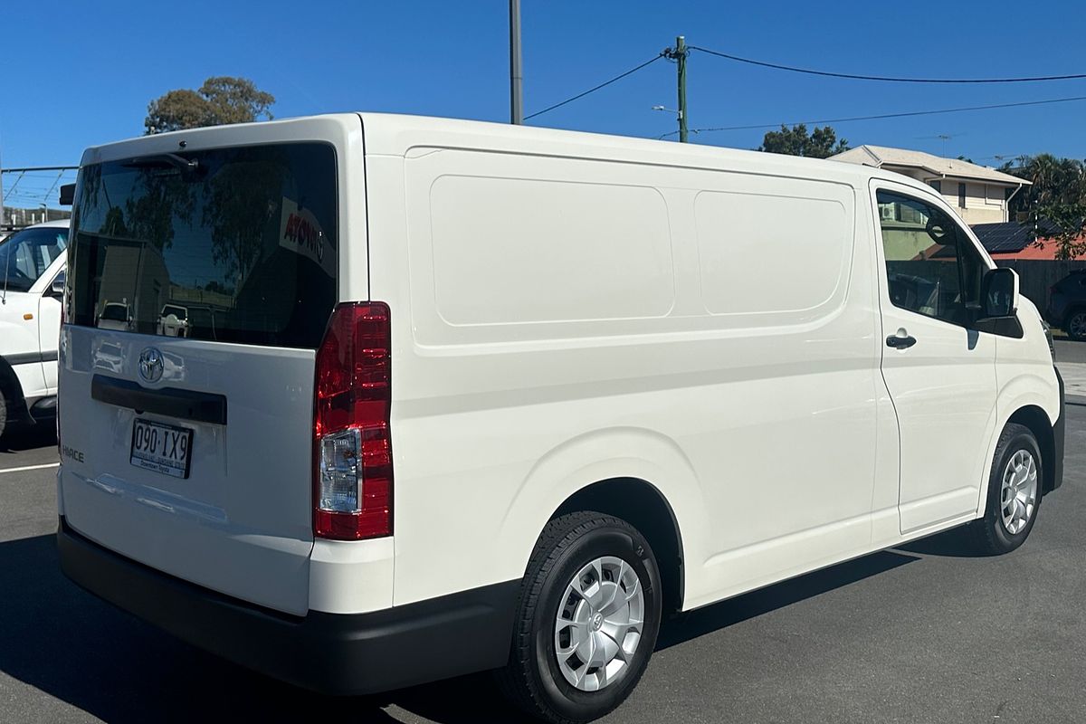 2023 Toyota Hiace GDH300R
