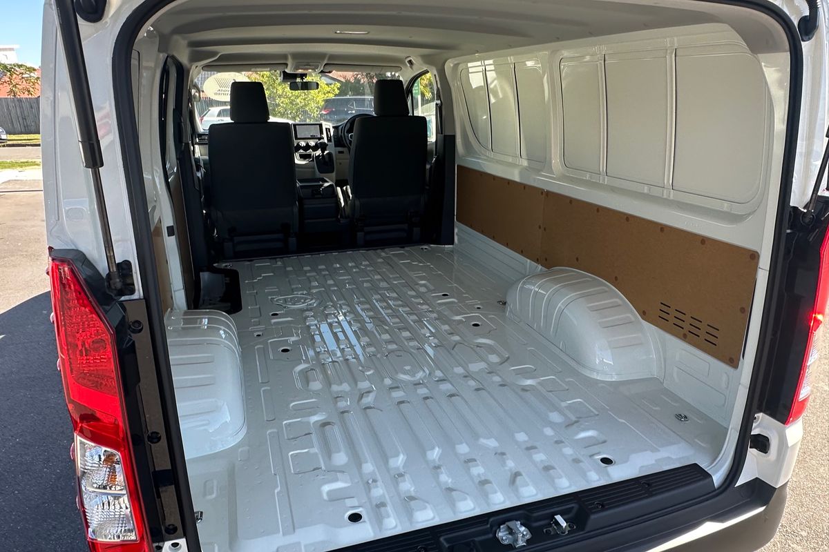 2023 Toyota Hiace GDH300R