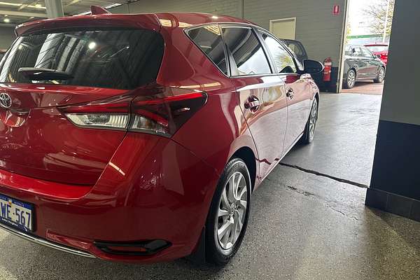 2017 Toyota Corolla Ascent Sport ZRE182R