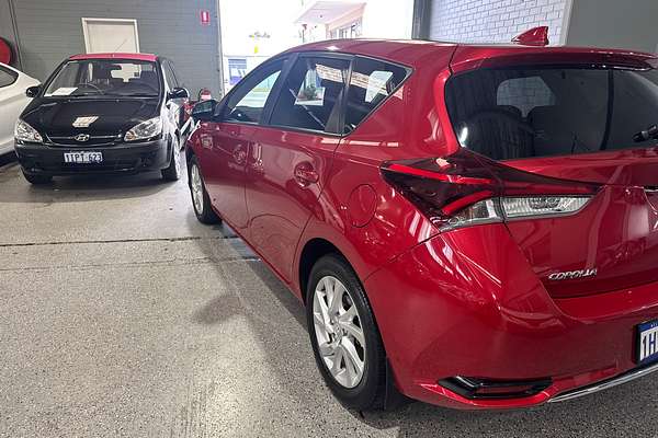 2017 Toyota Corolla Ascent Sport ZRE182R