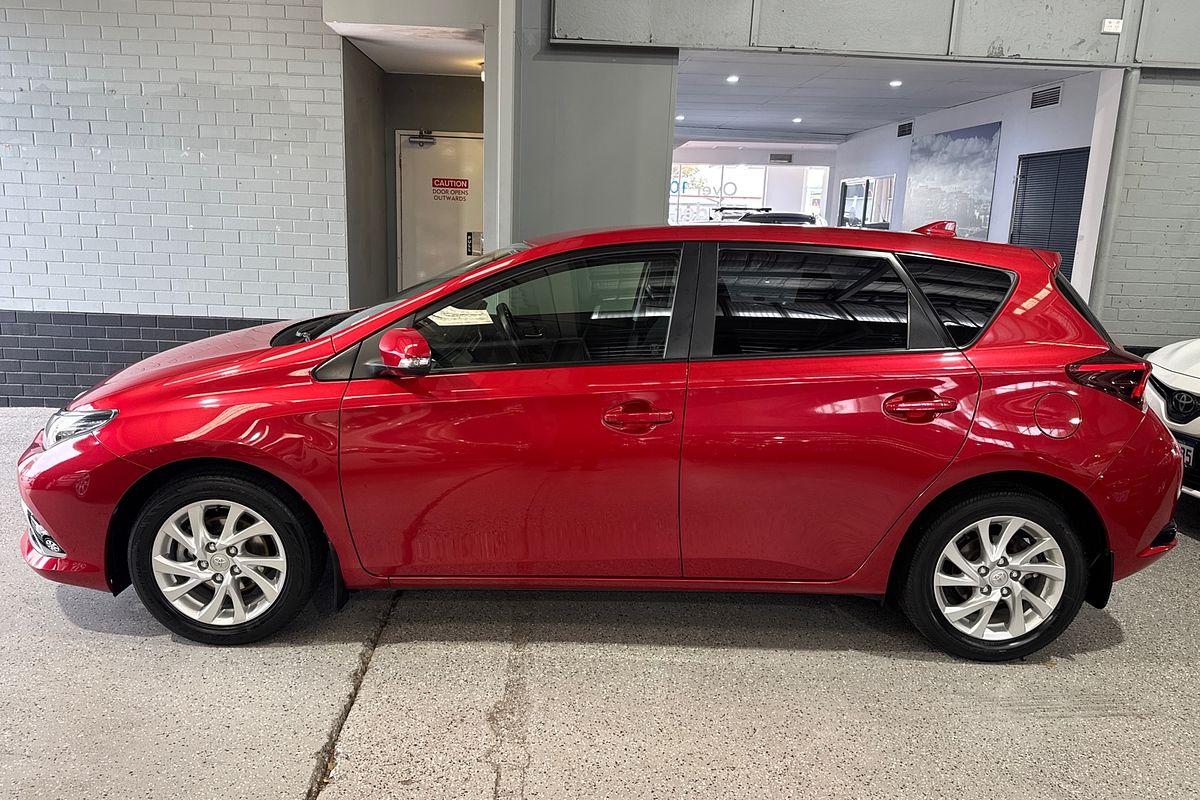 2017 Toyota Corolla Ascent Sport ZRE182R