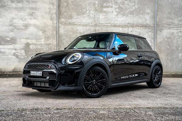 2022 MINI Hatch Cooper S Classic F56 LCI-2