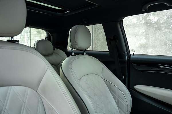 2022 MINI Hatch Cooper S Classic F56 LCI-2