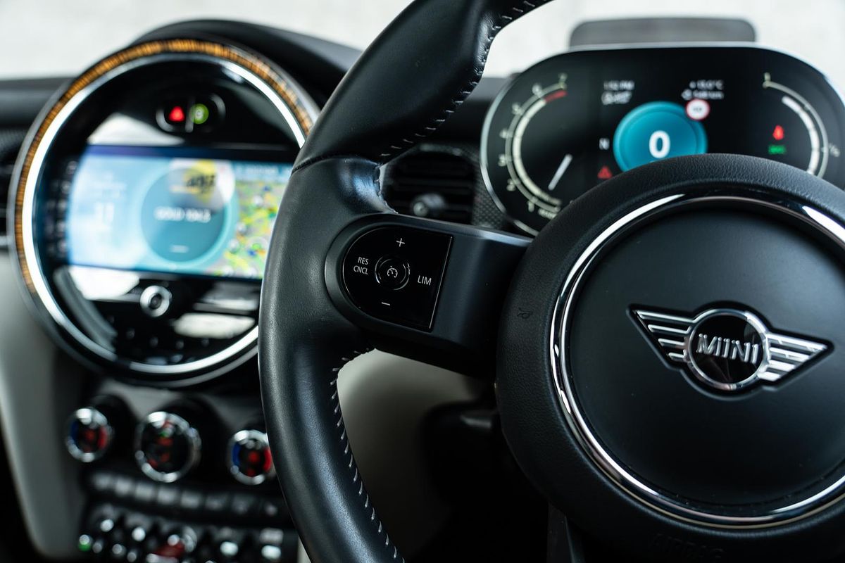 2022 MINI Hatch Cooper S Classic F56 LCI-2