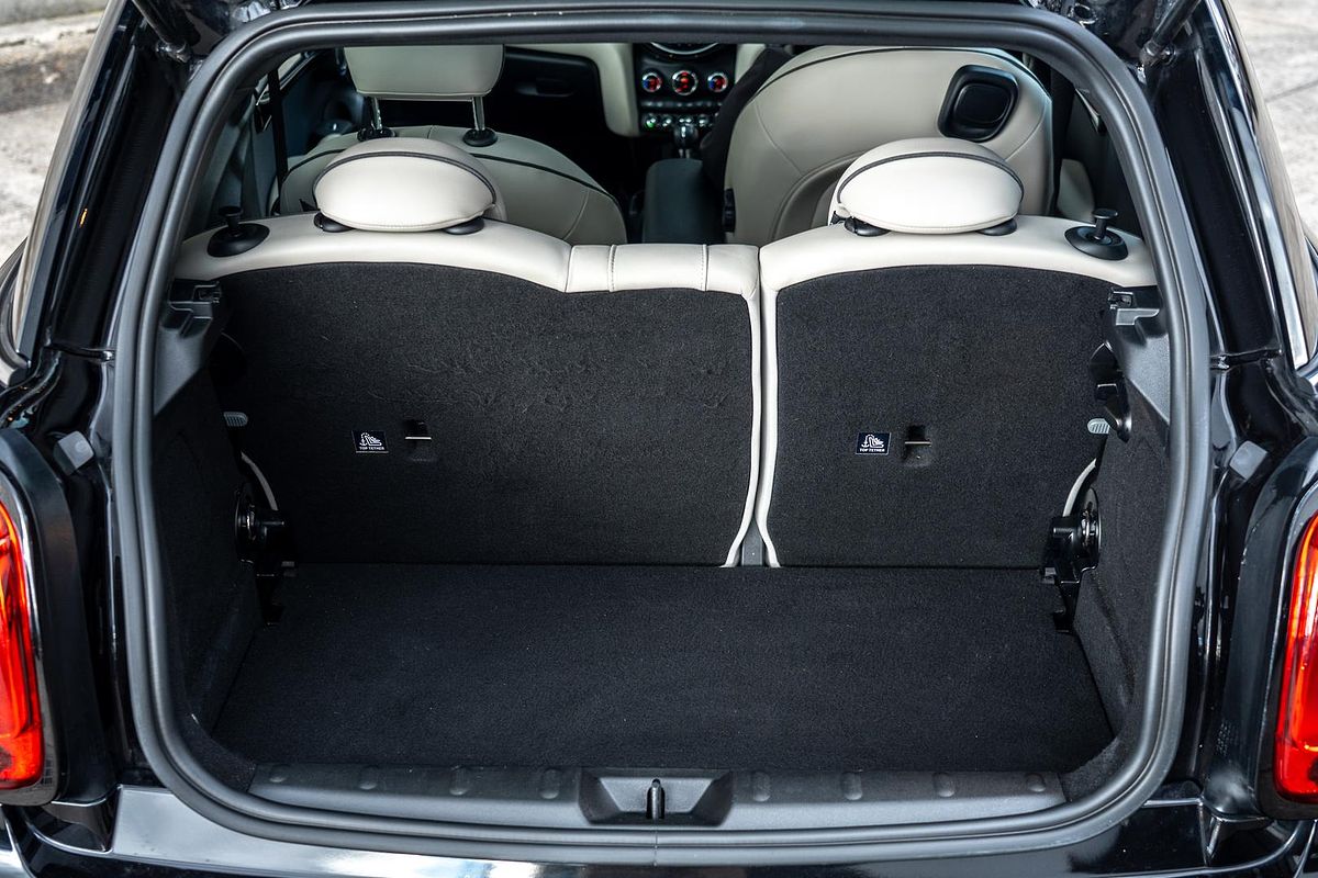 2022 MINI Hatch Cooper S Classic F56 LCI-2