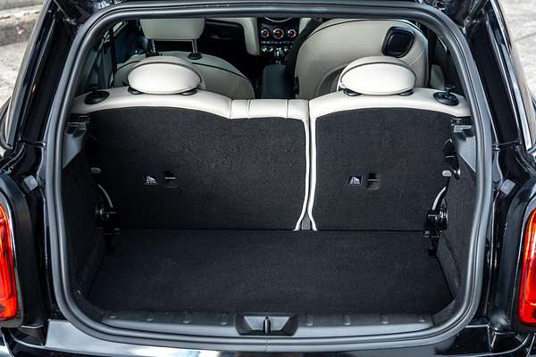 2022 MINI Hatch Cooper S Classic F56 LCI-2