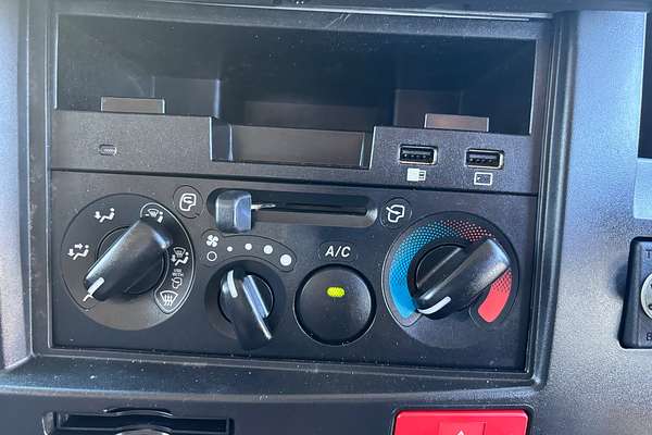 2023 Isuzu N Series NNR 45-150 4x2