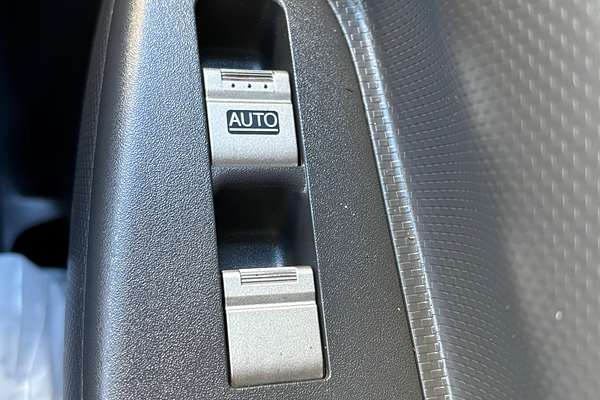 2023 Isuzu N Series NNR 45-150 4x2