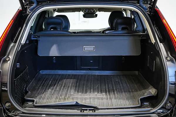 2021 Volvo XC60 B5 Inscription