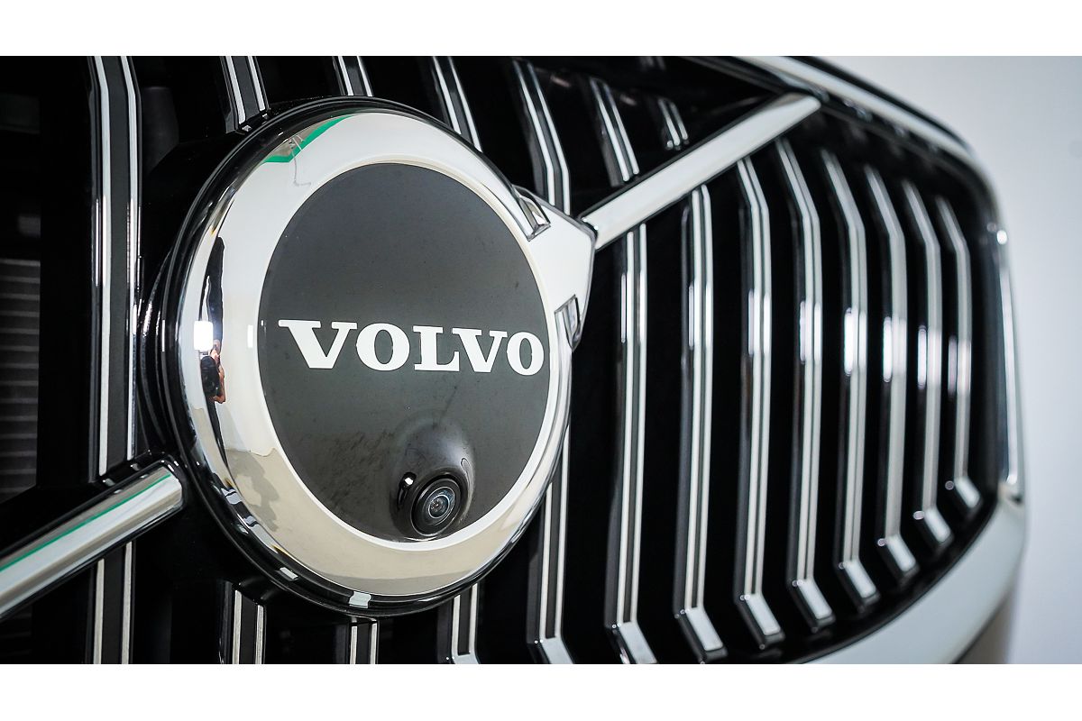 2021 Volvo XC60 B5 Inscription
