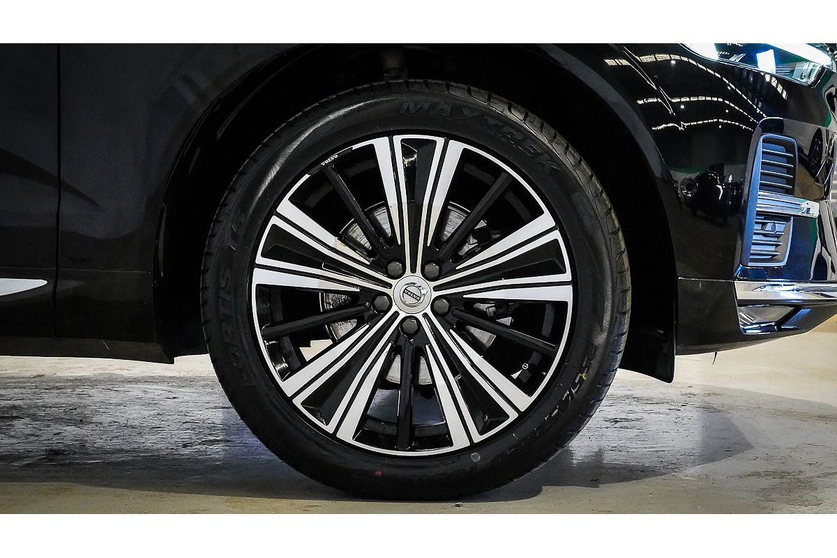 2021 Volvo XC60 B5 Inscription