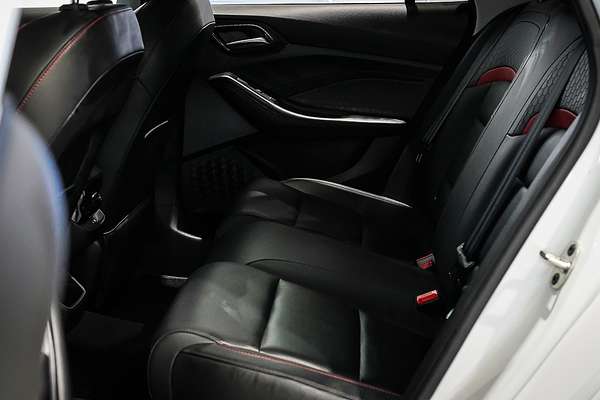 2023 MG MG5 Essence