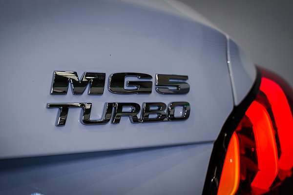 2023 MG MG5 Essence