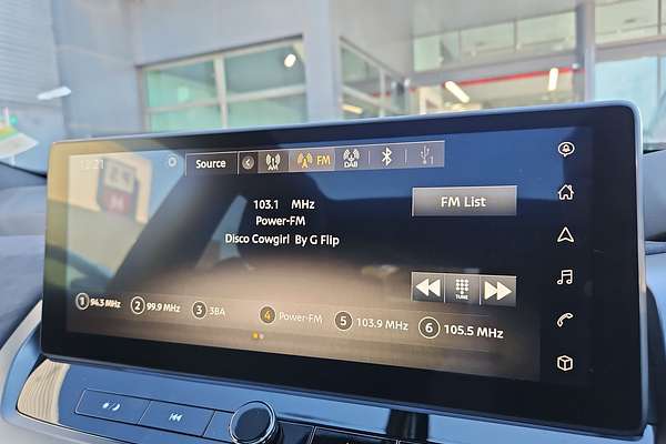 2025 Nissan QASHQAI N-DESIGN e-POWER J12