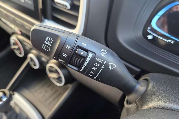 2025 Hyundai Venue Active QX.V5