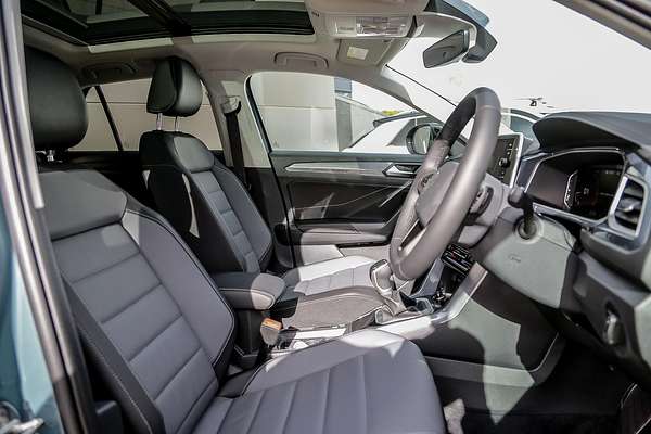 2025 Volkswagen T-Roc 110TSI Style D11