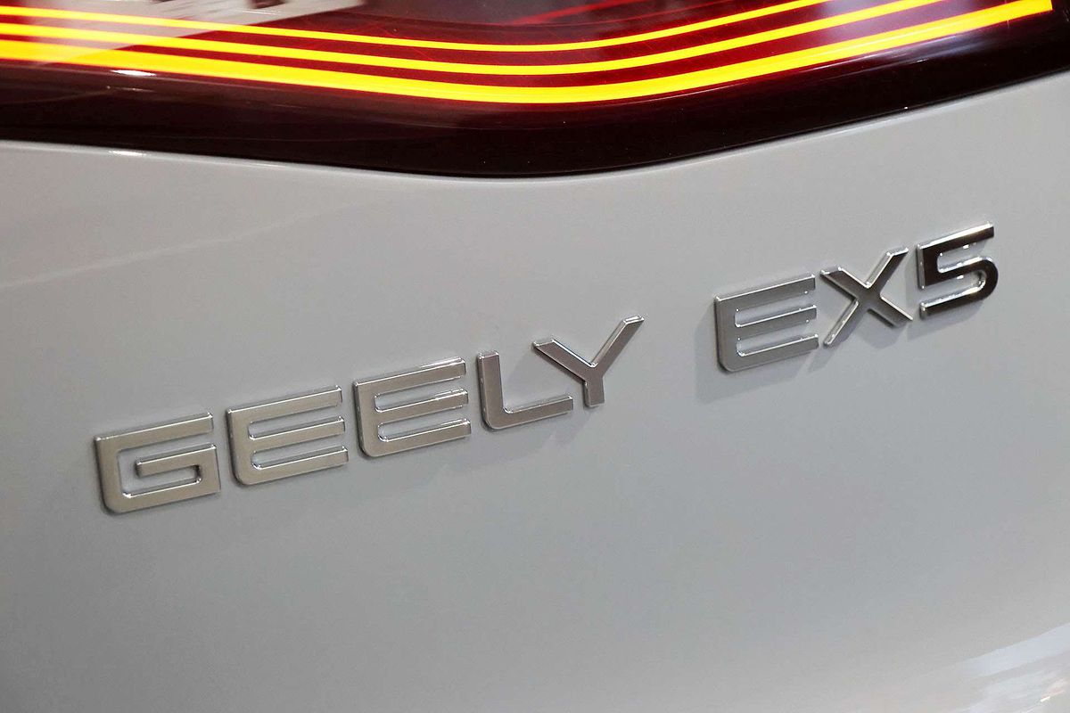 2025 Geely EX5 Inspire E245