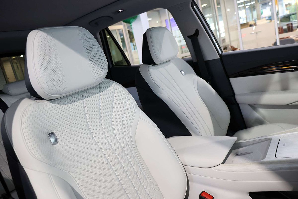 2025 Geely EX5 Inspire E245