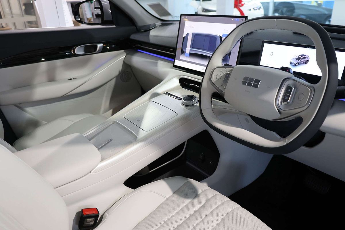 2025 Geely EX5 Inspire E245