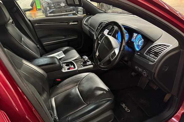 2013 Chrysler 300 C LX