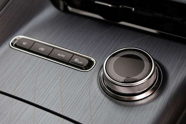2025 Geely EX5 Inspire E245