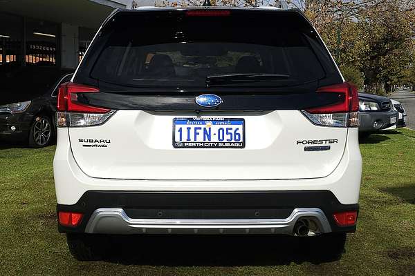 2024 Subaru Forester Hybrid L S5