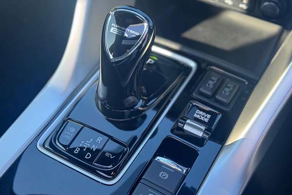 2023 Mitsubishi Eclipse Cross PHEV Exceed YB