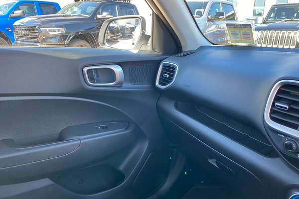 2024 Hyundai Venue  QX.V5