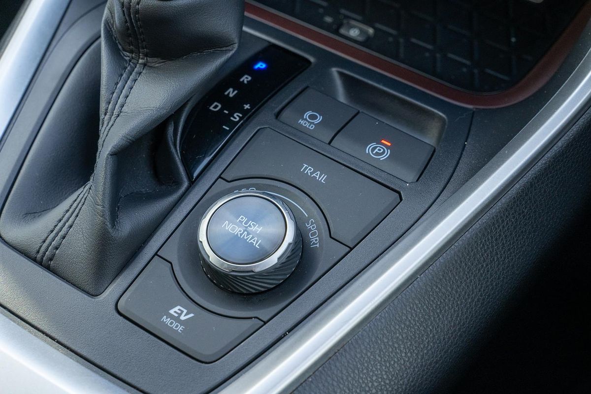 2021 Toyota RAV4 Cruiser AXAH54R
