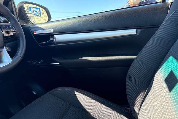2022 Toyota Hilux SR5 GUN126R 4X4