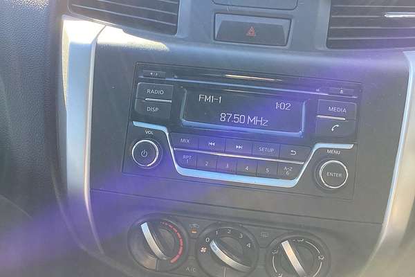 2016 Nissan Navara RX D23 4X4