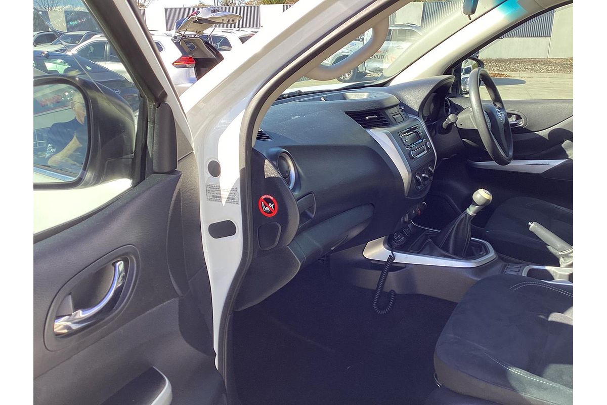 2016 Nissan Navara RX D23 4X4