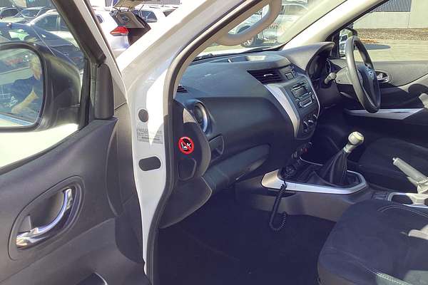 2016 Nissan Navara RX D23 4X4