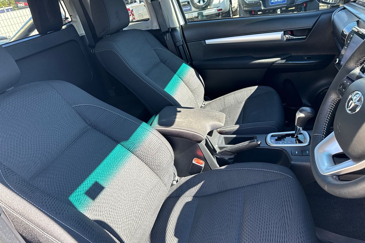 2022 Toyota Hilux SR5 GUN126R 4X4
