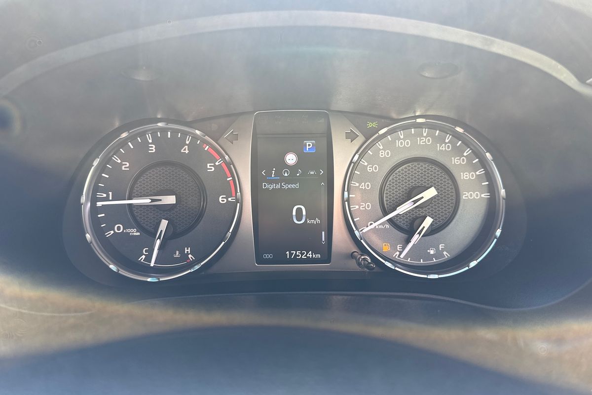 2022 Toyota Hilux SR5 GUN126R 4X4