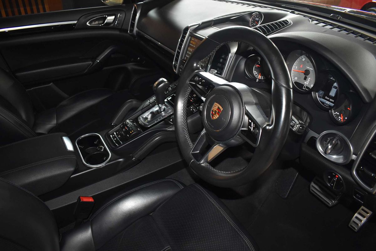 2014 Porsche Cayenne S Diesel 92A