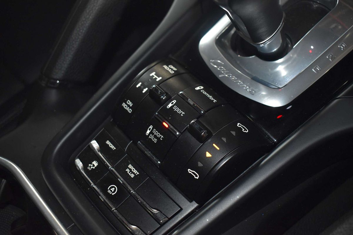 2014 Porsche Cayenne S Diesel 92A